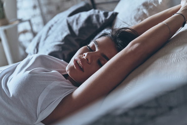 Erotische Geschichte: Sonjas erotischer Traum vom feschen Doktor