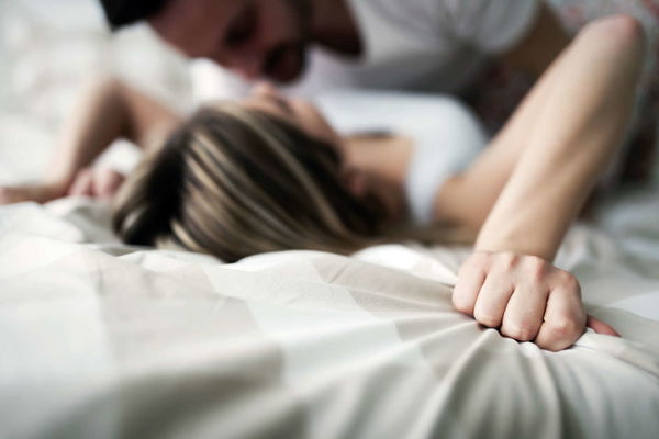 Stellung 68: So heiß ist diese Sexposition!